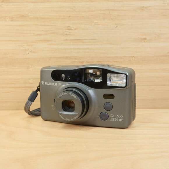 Fujifilm DL-260 Zoom MR Point and Shoot Film Camera, FUJINON Zoom Lens - Picture 2 of 9